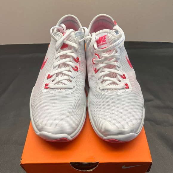 Women’s Nike Flex Supreme TR 4 - Brand new in box- Size 6.5 - Picture 2 of 10